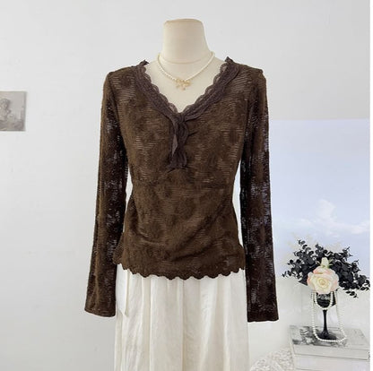 Slim-Fit Lace V-Neck Long Sleeve Tee
