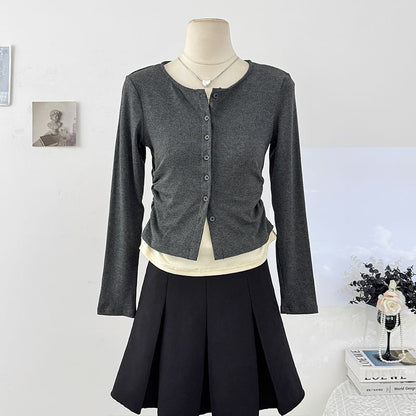 Two-Tone Ruched Button Crop Top with Crew Neck and Long Sleeves