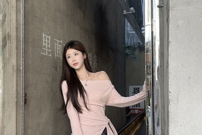 Off-Shoulder Knotted Slim Tee with Long Sleeves