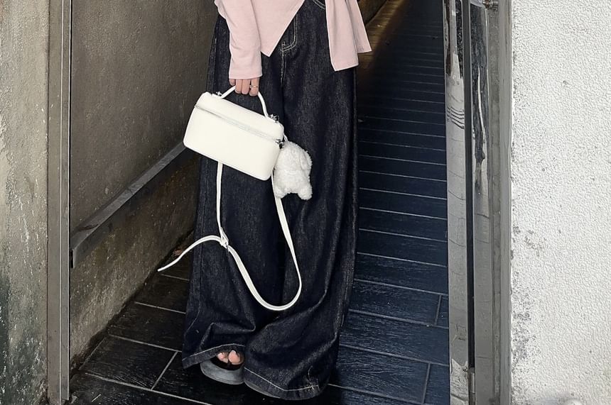 Off-Shoulder Knotted Slim Tee with Long Sleeves