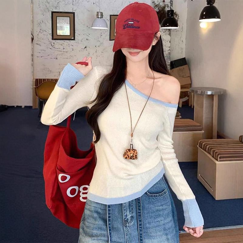 Off-Shoulder Ribbed Knit Slim Top with Contrast Trim