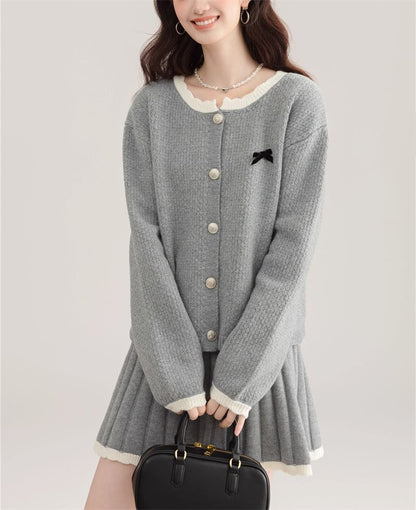 Set: Round Neck Contrast Trim Cardigan + High Waist Mini Pleated Skirt