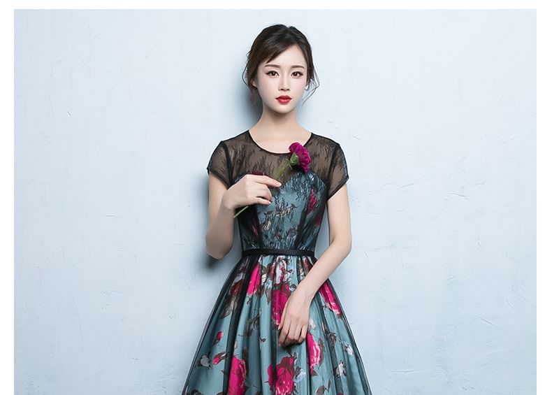 Short-Sleeve Floral Print A-Line Evening Gown