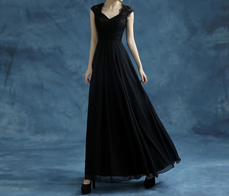 Cap-Sleeve V-Neck Lace A-Line Evening Gown