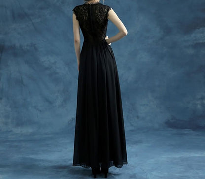 Cap-Sleeve V-Neck Lace A-Line Evening Gown