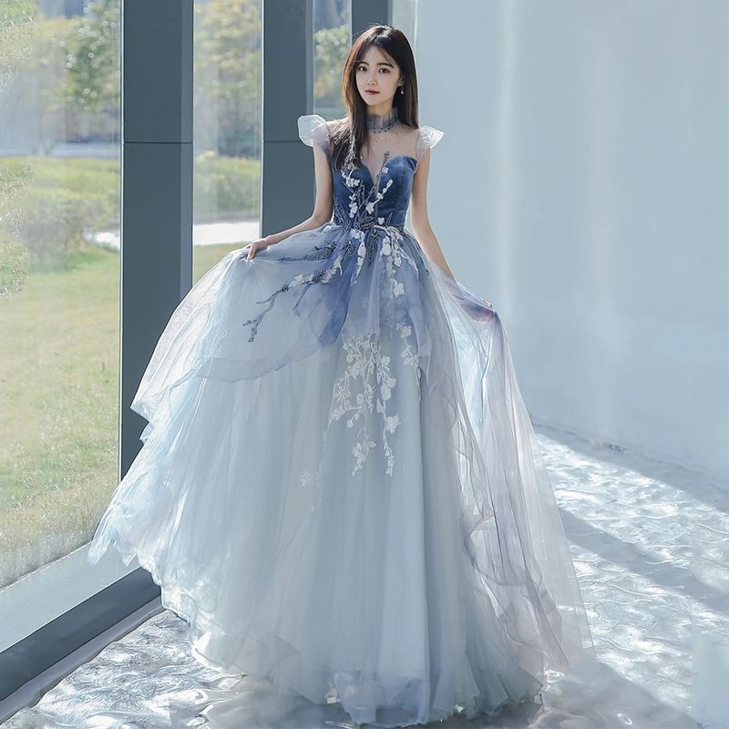 Cap-Sleeve Floral Embroidery Mesh A-Line Evening Gown