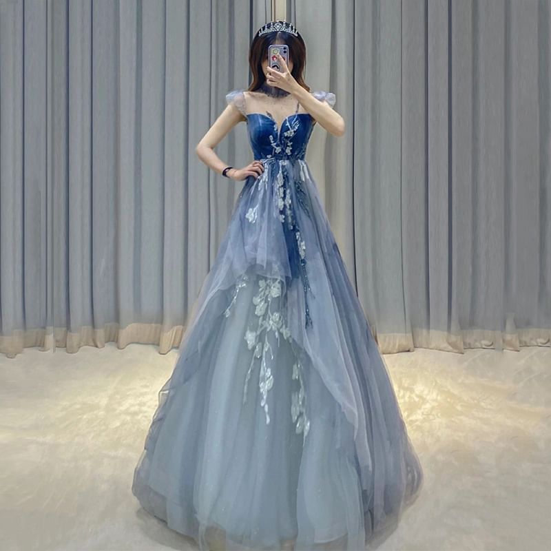 Cap-Sleeve Floral Embroidery Mesh A-Line Evening Gown