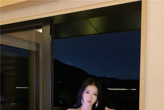 Sleeveless Round Neck Rhinestone Panel Mesh Mini Sheath Cocktail Dress