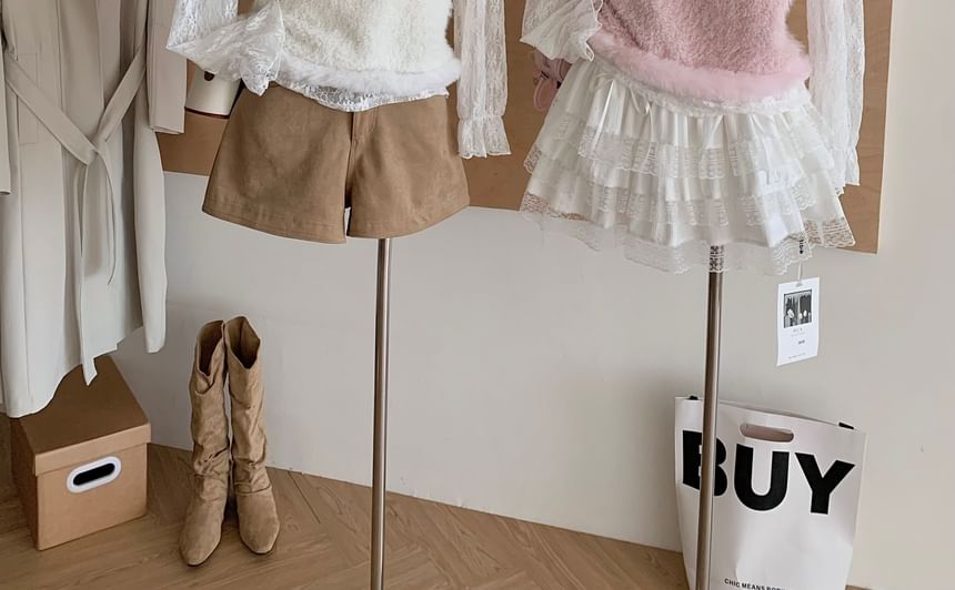 Lace Top and Fluffy Vest Set with Round Neck