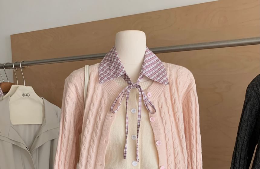 Round Neck Mock Two Piece Cable Knit Cardigan