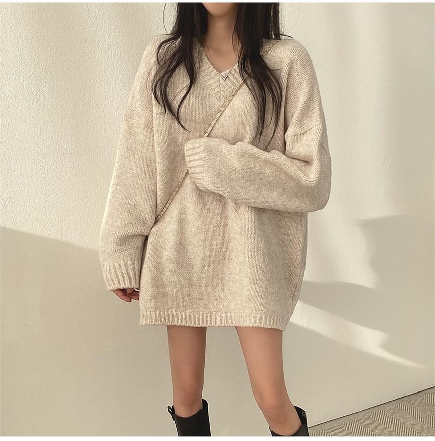 Classic V-Neck Knit Sweater in Solid Color