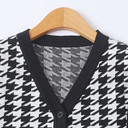 V-Neck Houndstooth Cardigan