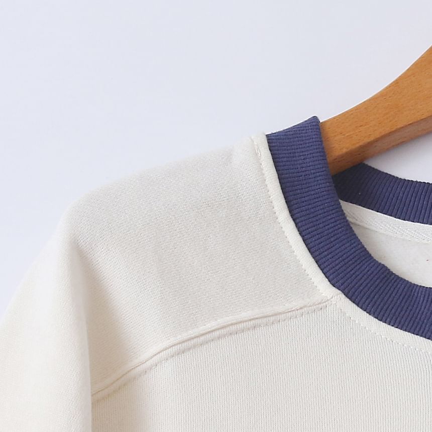 Two-Tone Crew Neck Oversized Sweatshirt