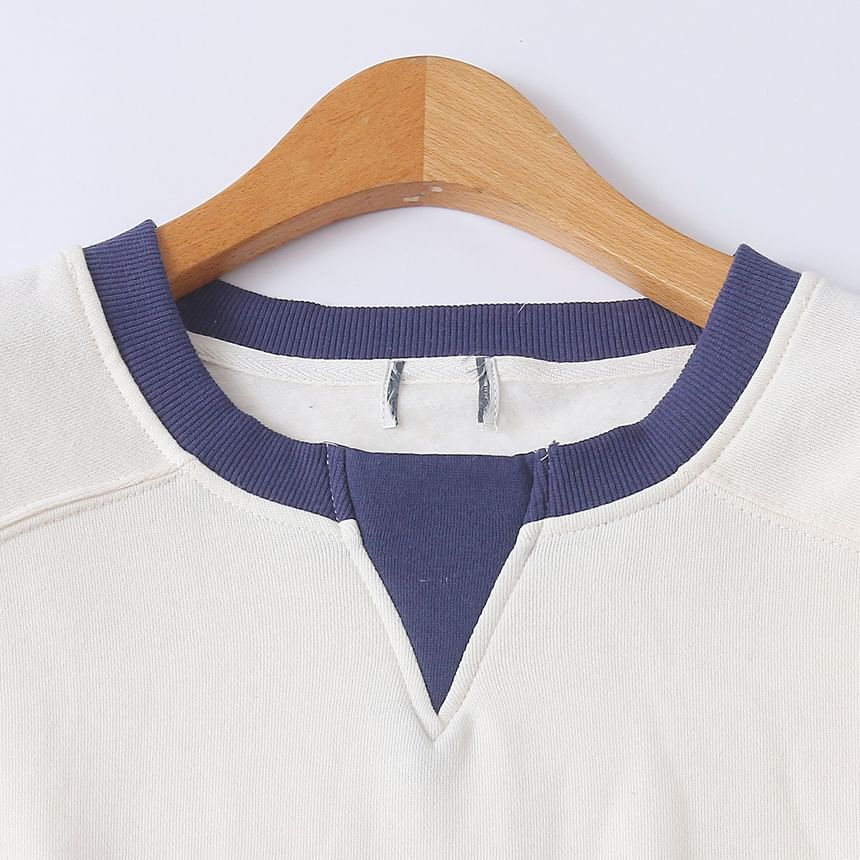 Two-Tone Crew Neck Oversized Sweatshirt