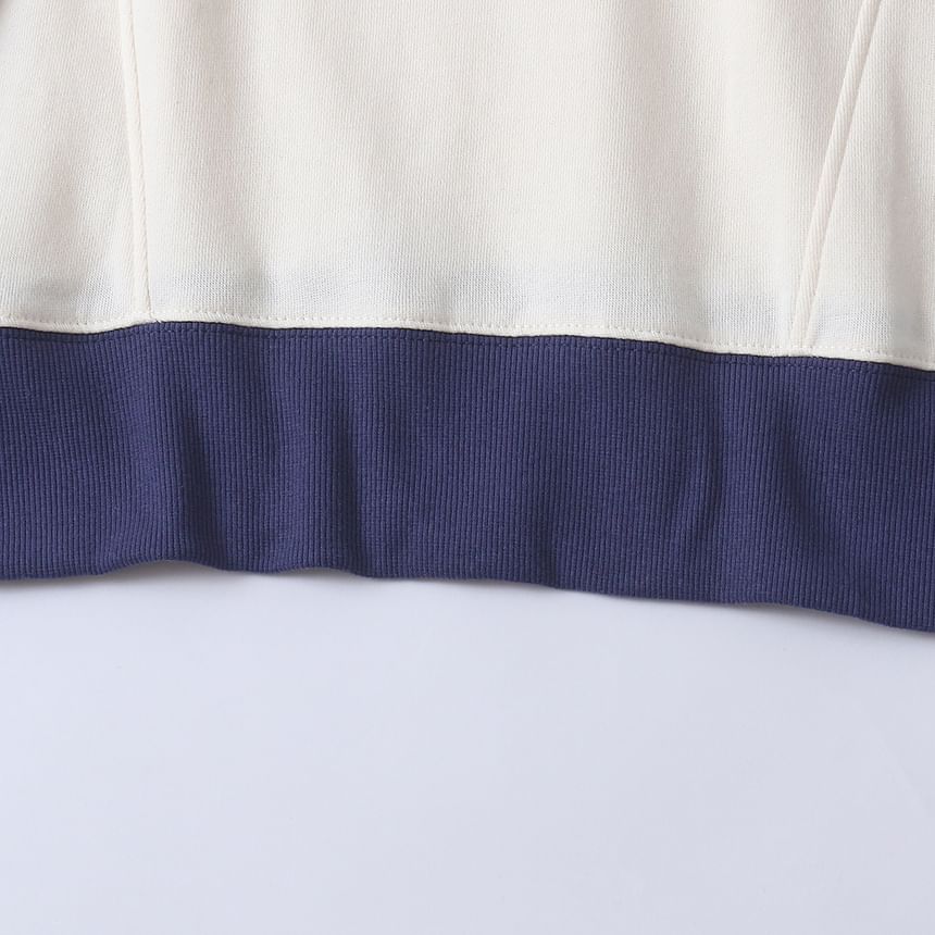 Two-Tone Crew Neck Oversized Sweatshirt