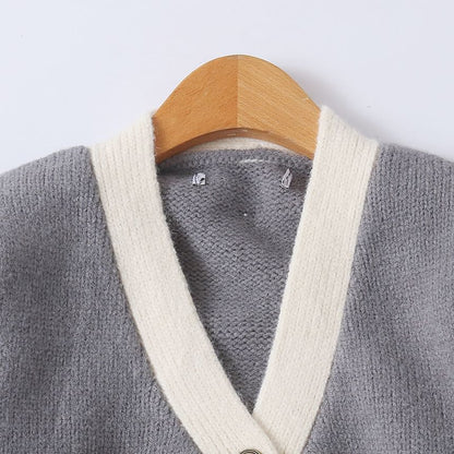 V-Neck Plain Contrast Trim Cardigan