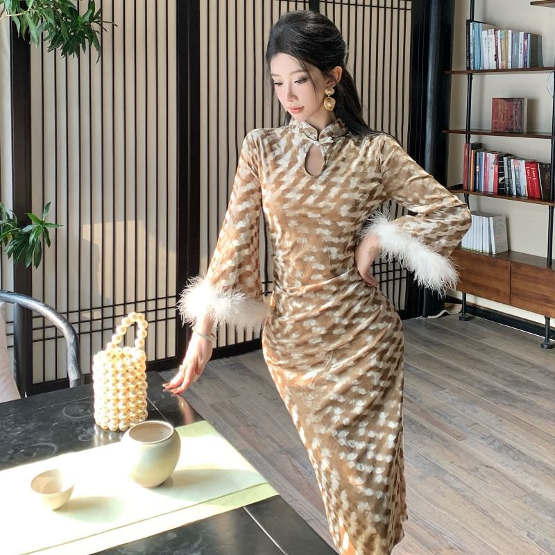 Long-Sleeve Stand Collar Fluffy Cuff Cutout Velvet Midi Sheath Qipao