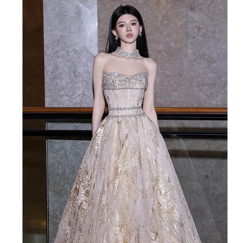 Strapless Choker-Neck Sequined Patterned A-Line Evening Gown