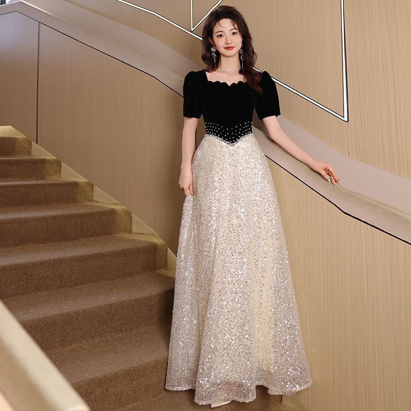 Short-Sleeve Square-Neck Two-Tone Sequined A-Line Evening Gown
