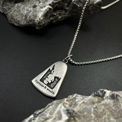 Metal Pendant Necklace