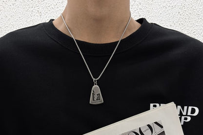 Metal Pendant Necklace