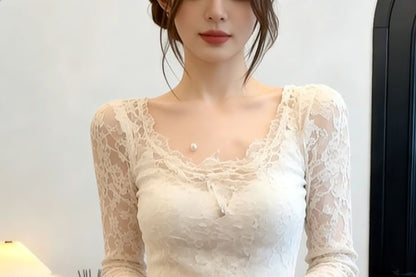 Extended Sleeve Square Neck Plain Lace Blouse
