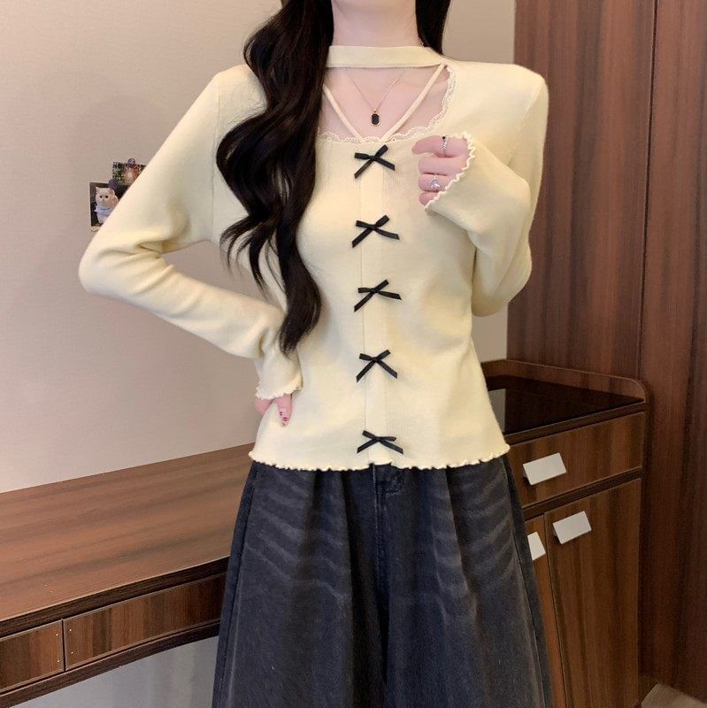 Extended Sleeve Square Neck Lace Trim Plain Blouse