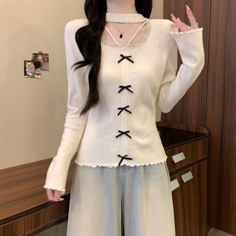 Extended Sleeve Square Neck Lace Trim Plain Blouse