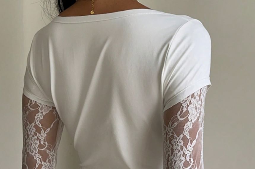Mock Two Piece Lace Panel Slim-Fit Tee