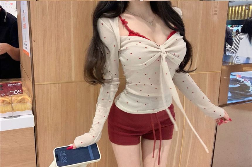 Extended Sleeve V-Neck Dotted Ruched Slim Tee + Lace Trim Bra Set