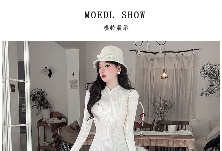 Long-Sleeve Stand Collar Plain Frog Buttoned Midi Sheath Knit Qipao