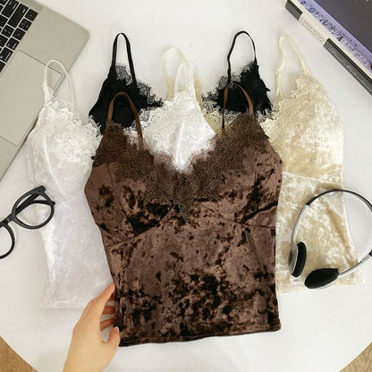 Lace Trim V-Neck Crop Camisole