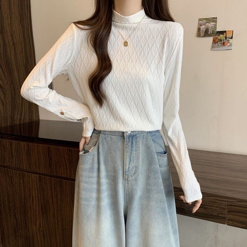 Textured Mock Neck Long Sleeve Pullover in Solid Tone