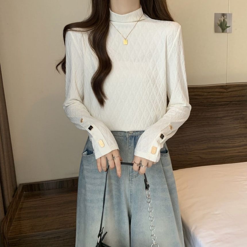 Textured Mock Neck Long Sleeve Pullover in Solid Tone
