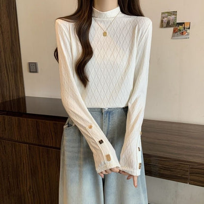 Textured Mock Neck Long Sleeve Pullover in Solid Tone