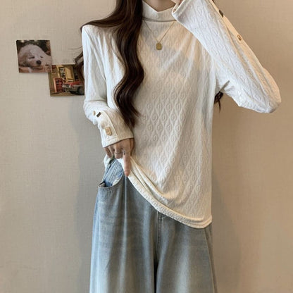 Textured Mock Neck Long Sleeve Pullover in Solid Tone