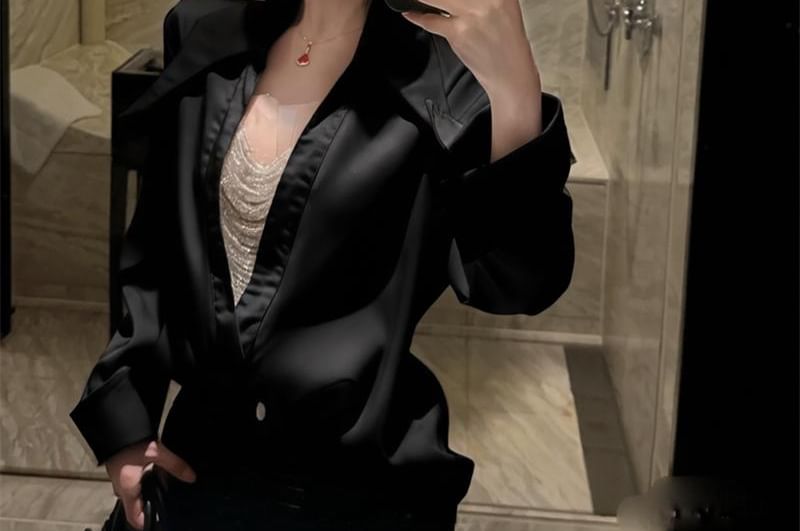 Beaded Pointed Collar Long Sleeve Shirt