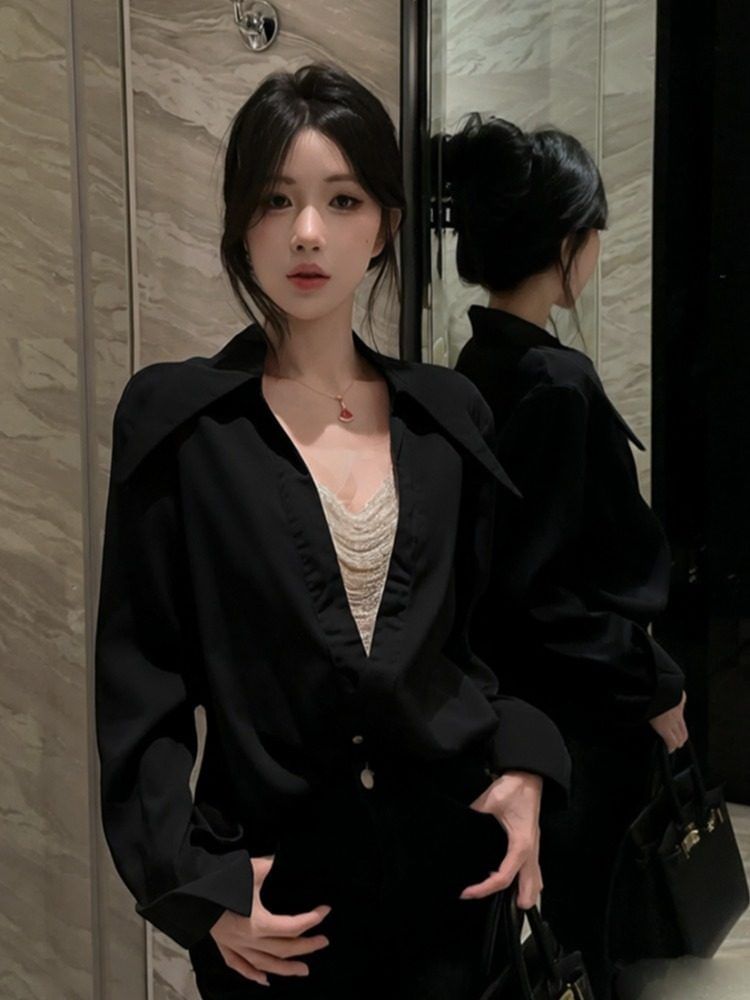 Beaded Pointed Collar Long Sleeve Shirt