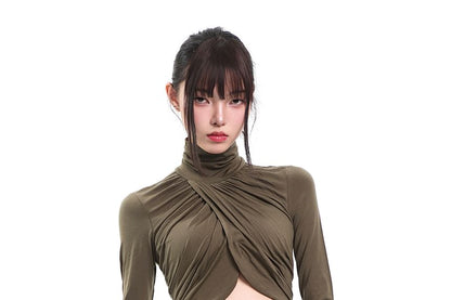 Turtleneck Ruched Crop Long-Sleeve Tee