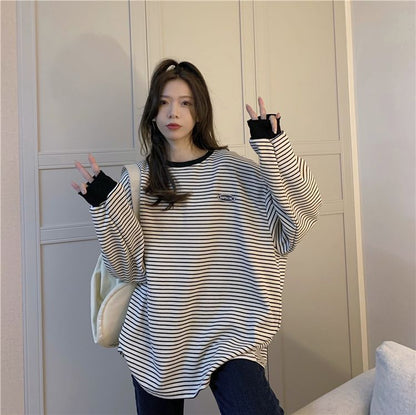 Striped Round Neck Oversized Sweatshirt