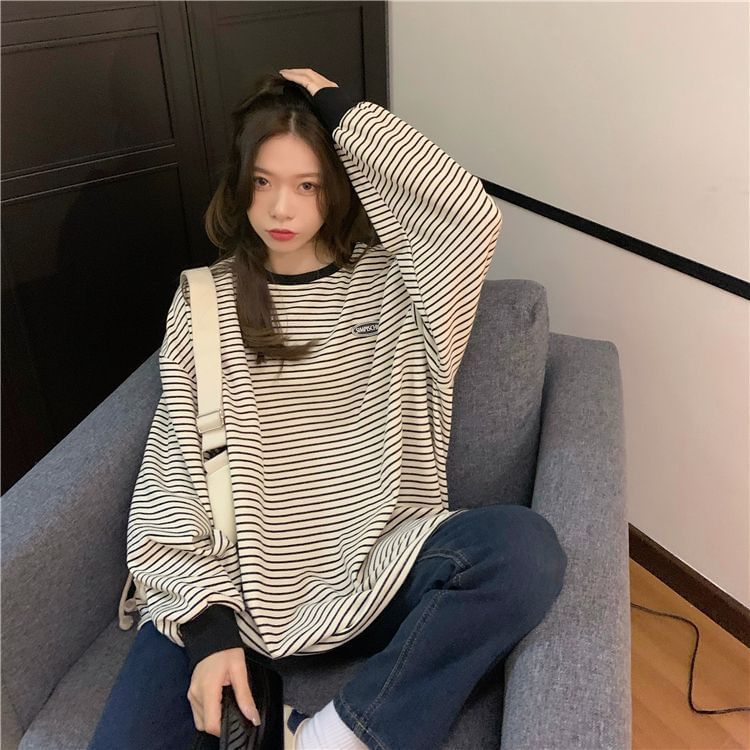 Striped Round Neck Oversized Sweatshirt