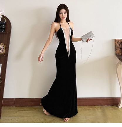 Halter Neck V-Neck Glitter Mermaid Evening Gown