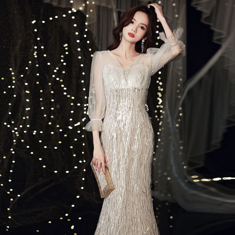 Puff-Sleeve V-Neck Sequined Fringed Mermaid Evening Gown