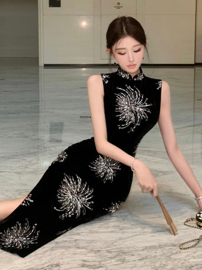 Sleeveless Mandarin Collar Rhinestone Maxi Qipao
