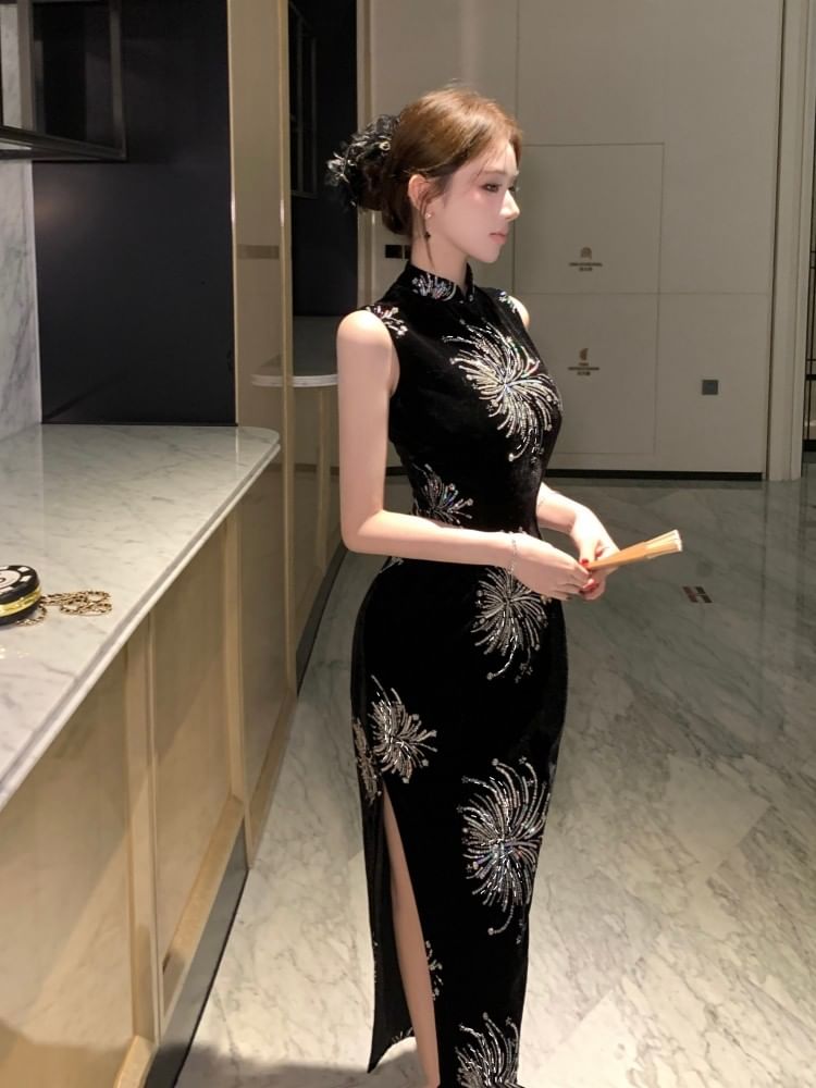 Sleeveless Mandarin Collar Rhinestone Maxi Qipao