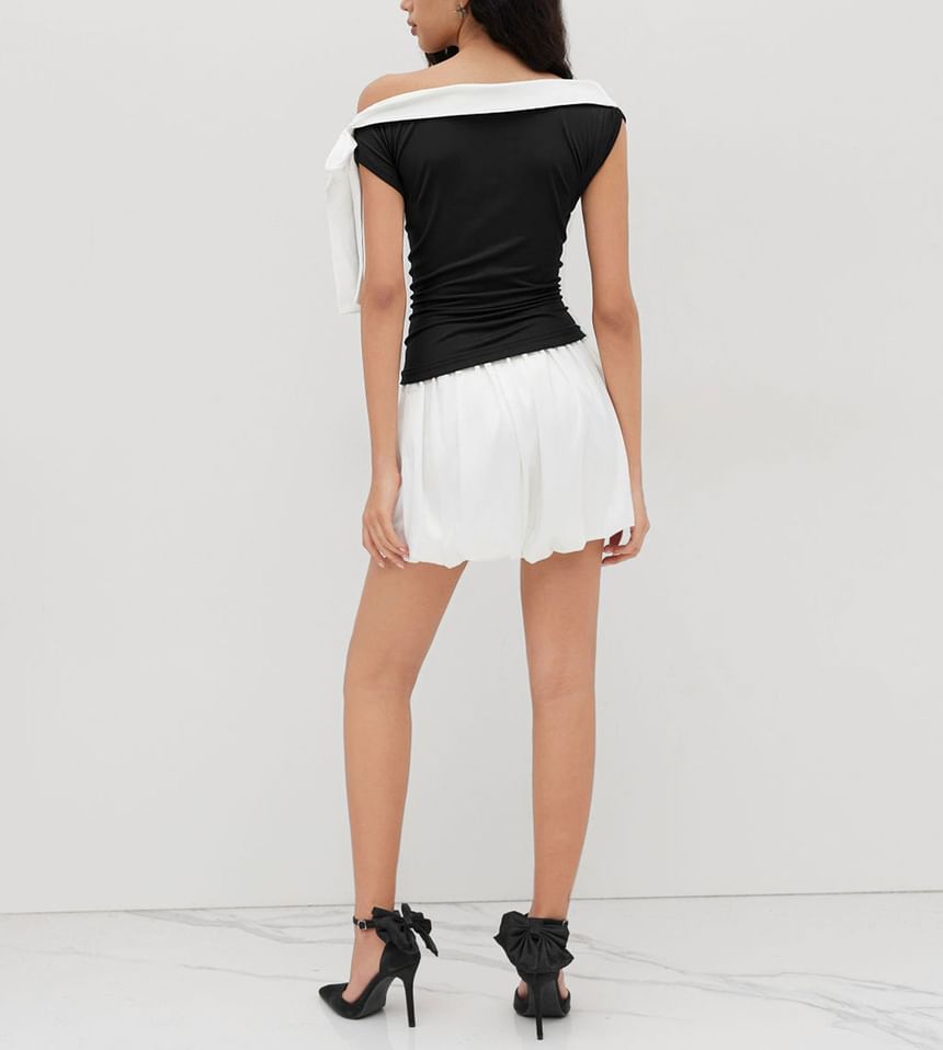 Color-Block Off-Shoulder Short-Sleeve Fitted Top