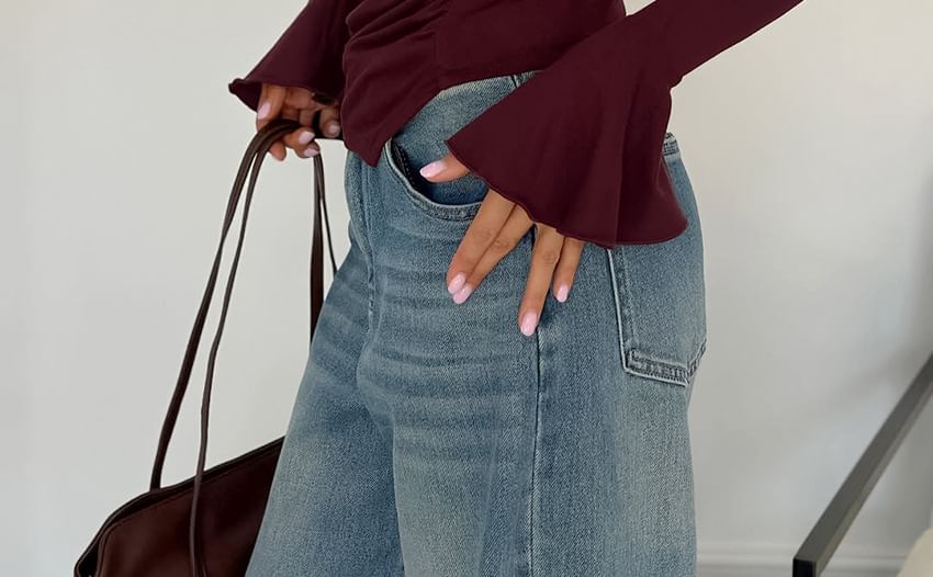 Ruched Bell Sleeve Asymmetric Hem Slim T-Shirt