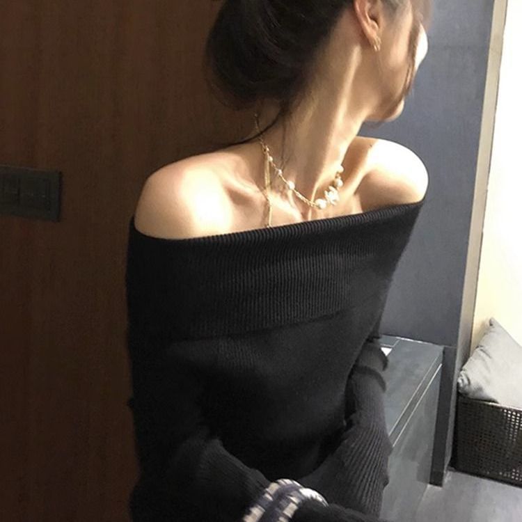 Chic Off-Shoulder Long-Sleeve Knit Pullover