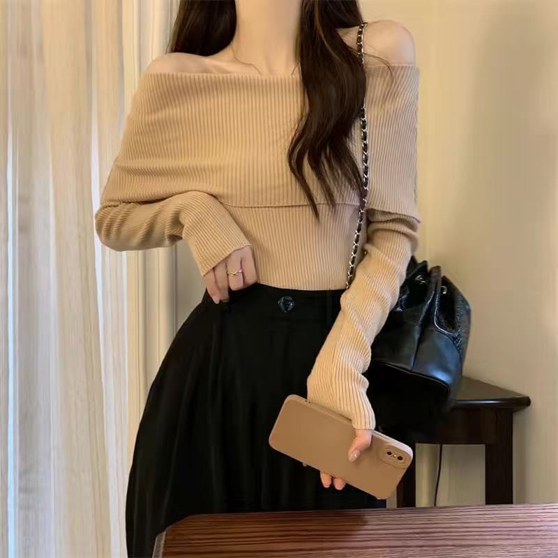 Chic Off-Shoulder Long-Sleeve Knit Pullover