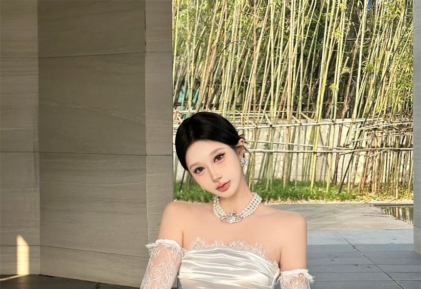 Off Shoulder Lace Panel Ruched Sheath Wedding Gown
